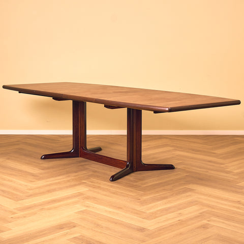 Danish dining table in Santos rosewood by Skovby Møbelfabrik