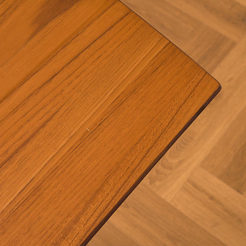 Danish dining table in teak