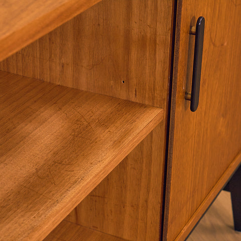Svensk skänk i teak, modell 'London' från IKEA