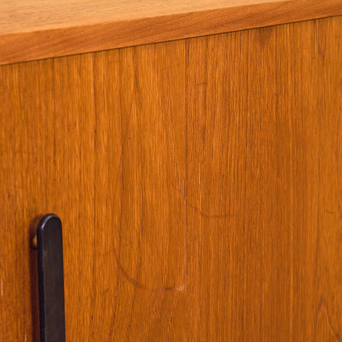Svensk skänk i teak, modell 'London' från IKEA