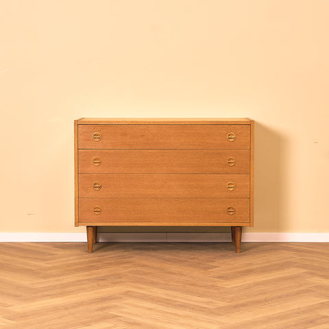 Danish chest of drawers in oak