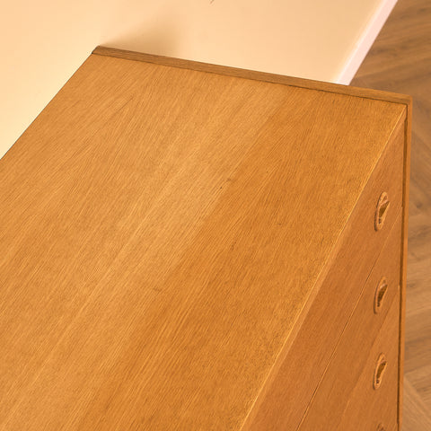 Danish chest of drawers in oak