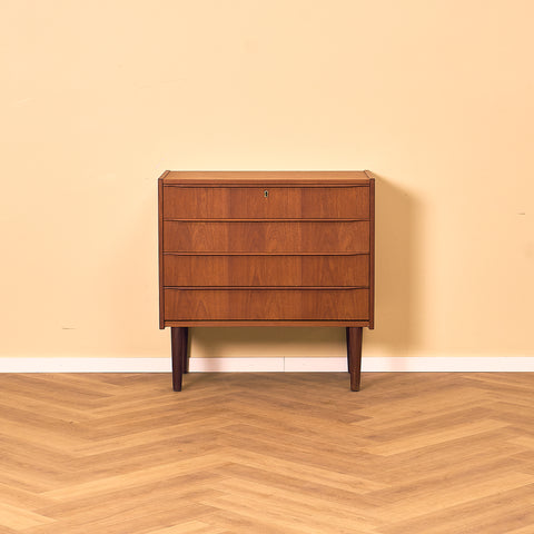 Danish chest of drawers in teak
