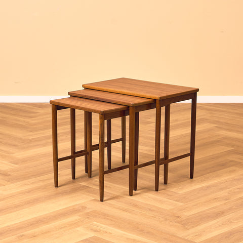 Swedish set of nest of tables in walnut by Opal möbler