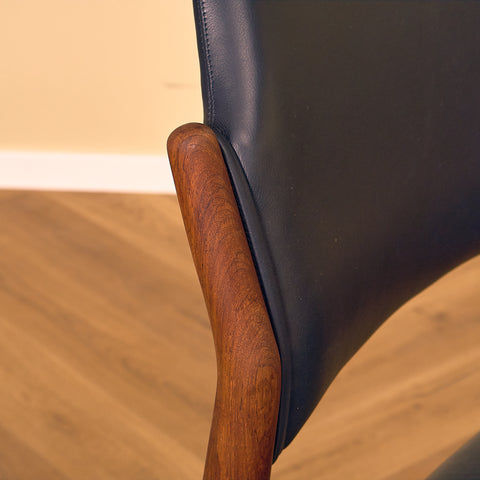 Danish dining chairs in Santos rosewood by Arne Vodder for Sibast, model No. 62
