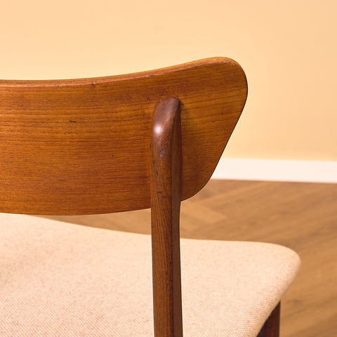 Danish set of 4 dining chairs in teak & walnut