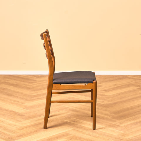 Danish set of 8 dining chairs "model 219" in teak & beech by Farstrup