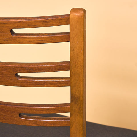 Danish set of 8 dining chairs "model 219" in teak & beech by Farstrup