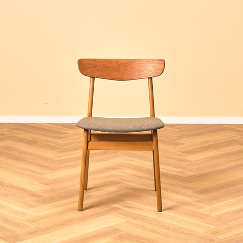 Danish dining chairs in teak & beech by Findahl Møbelfabrik, model 'Møsbol'
