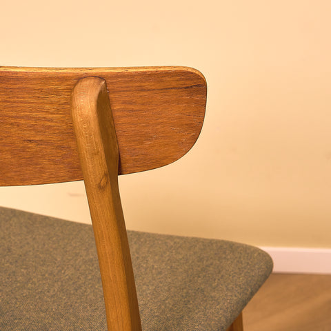 Danish dining chairs in teak & beech by Findahl Møbelfabrik, model 'Møsbol'