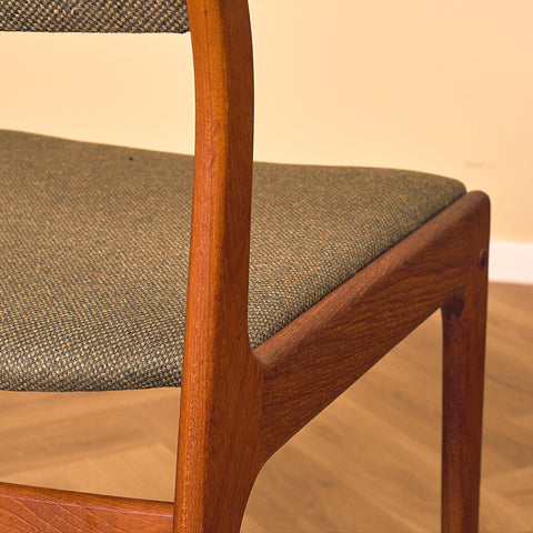 Danish dining chairs in teak by Johannes Andersen for Uldum Mobelfabrk
