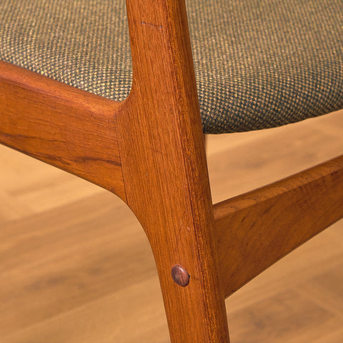 Danish dining chairs in teak by Johannes Andersen for Uldum Mobelfabrk