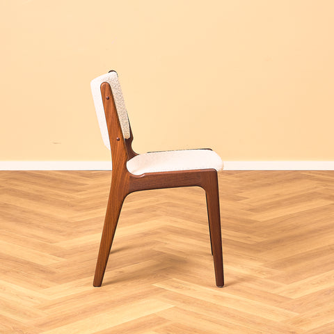 Danish dining chairs in walnut by Erik Buch, model 98