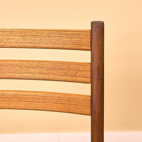Danish set of 6 dining chairs in teak & walnut