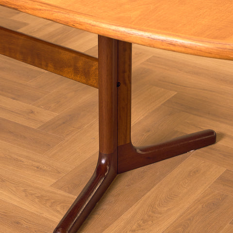 Danish oval dining table in teak, probably by Farstrup