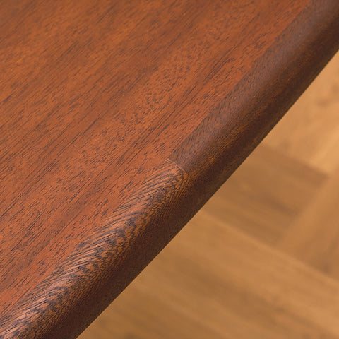 Danish oval dining table in mahogany by Skovby Møbelfabrik