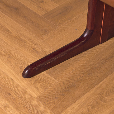 Danish small oval dining table in mahogany by Skovby Møbelfabrik