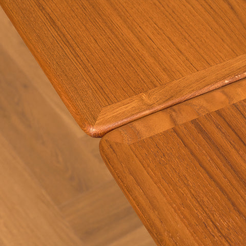 Danish dining table in teak