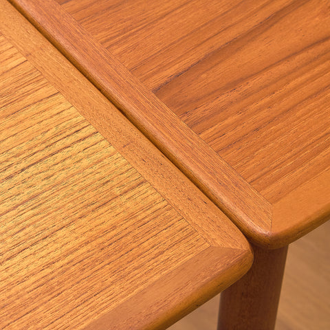 Danish dining table in teak