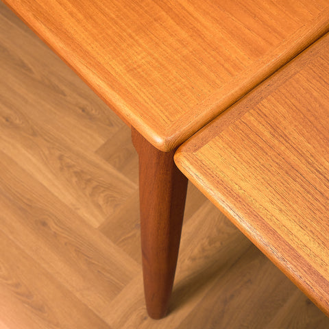 Danish dining table in teak