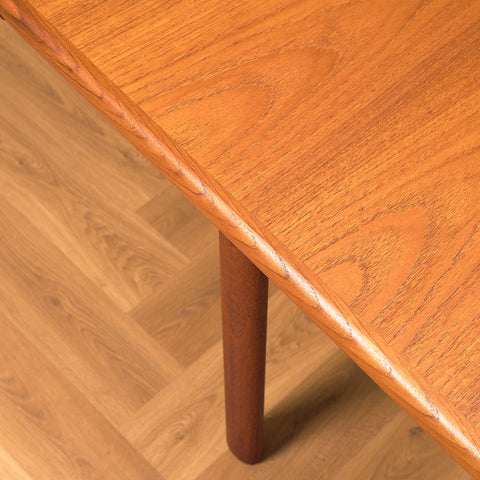 Danish dining table in teak