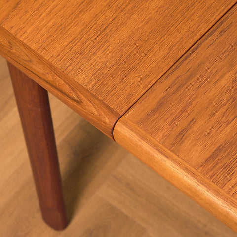 Danish dining table in teak