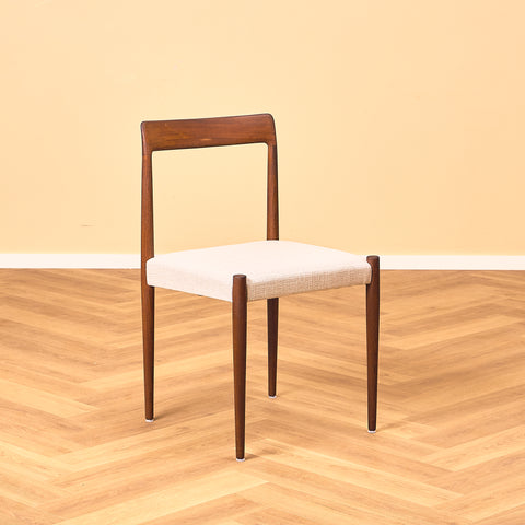 German set of 6 dining chairs in walnut by Lübke