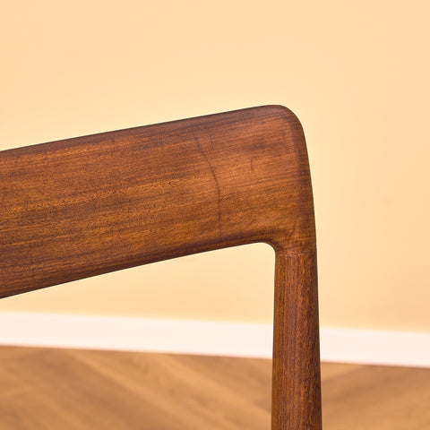 German set of 6 dining chairs in walnut by Lübke