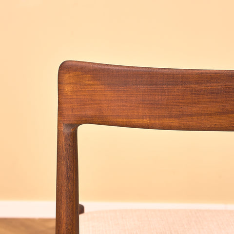 German set of 6 dining chairs in walnut by Lübke
