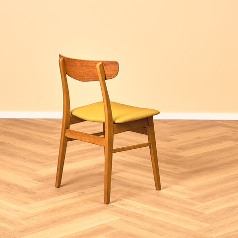 Danish dining chairs in teak & beech by Findahl Møbelfabrik, model 'Møsbol'