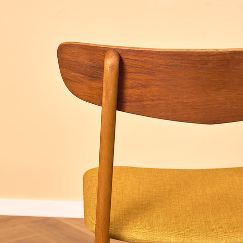 Danish dining chairs in teak & beech by Findahl Møbelfabrik, model 'Møsbol'