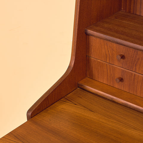 Danish secretary in teak by Hanbjerg Møbelfabrik