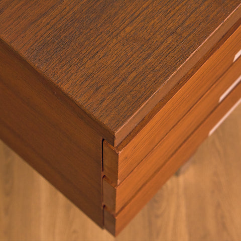 Danskt skrivbord i teak, modell 'EP 401' av Kai Kristiansen för Feldballes Møbelfabrik