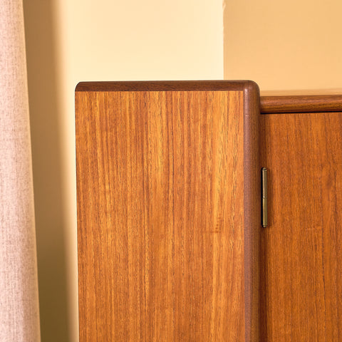 Danish corner cabinet in teak by Omann Jun Møbelfabrik