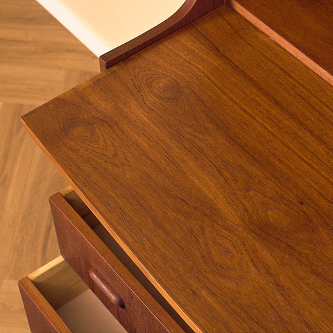 Svensk bokhylla i teak