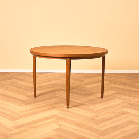 Danish round dining table in teak