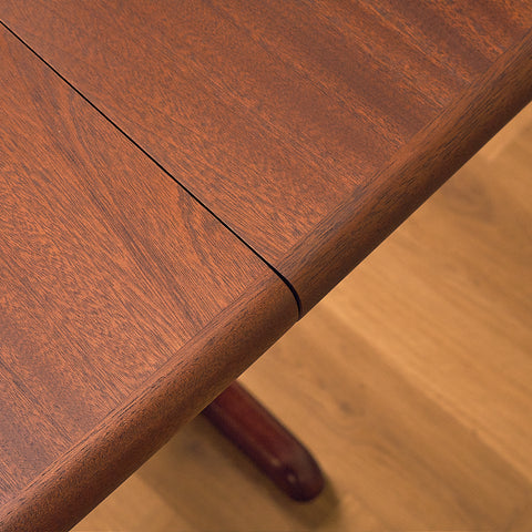 Danish dining table in mahogany by Skovby