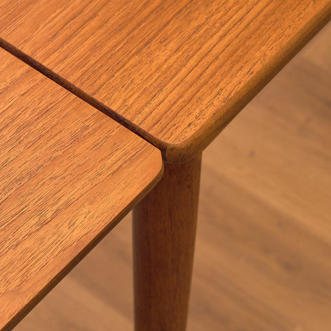 Danish dining table in teak