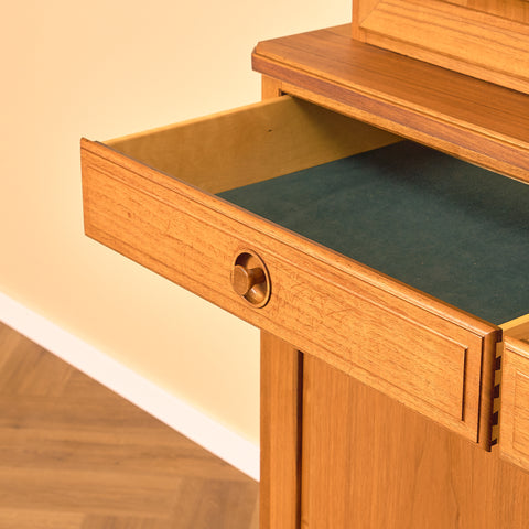 Swedish bookshelf in teak, model 'Sörgården' by Bertil Fridhagen for AB Carlsson & Co