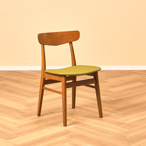 Danish dining chairs in teak & beech by Findahl Møbelfabrik, model 'Møsbol'
