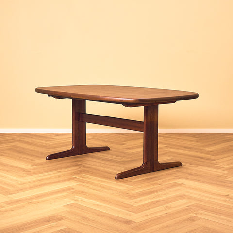 Skovby Dining Table in Mahogany