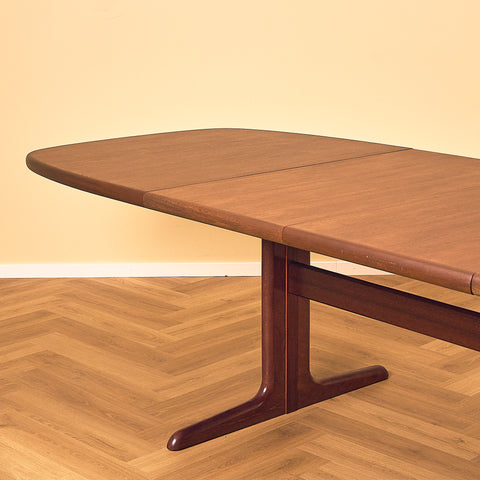 Skovby Dining Table in Mahogany