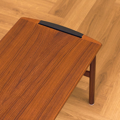 Danskt sidobord i teak