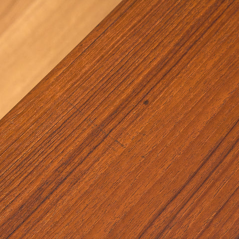 Danskt sidobord i teak