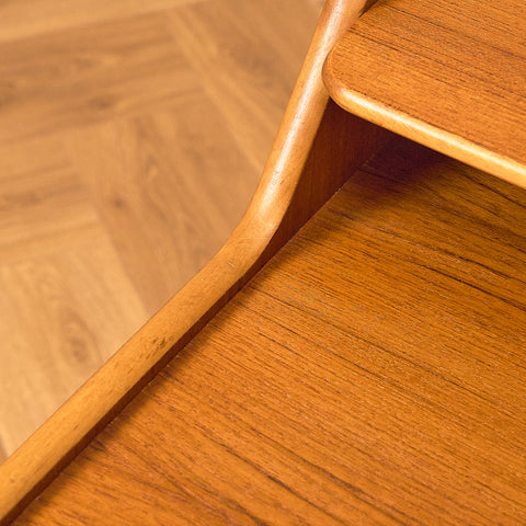 Svenskt sängbord i teak