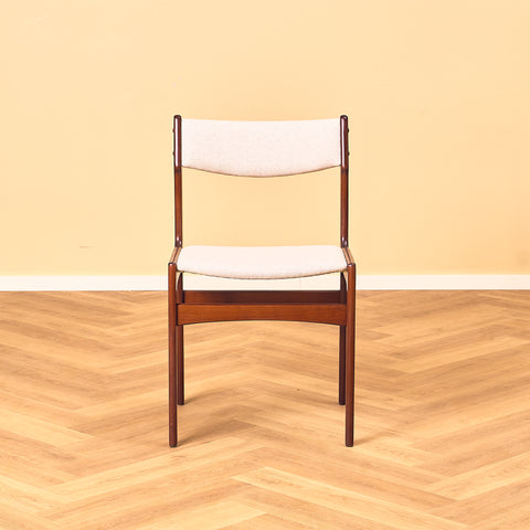 Danish set of 4 dining chairs in mahogany by Erik Buch for Nova Stolefabrik