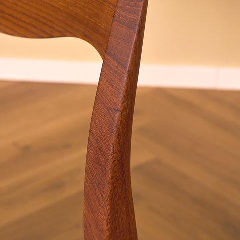 Danish set of 4 dining chairs 'model 71' by Niels O. Møller for J.L. Moller