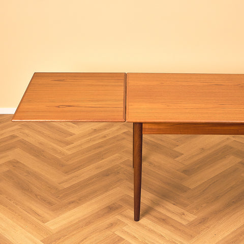 Extendable Teak Dining Table