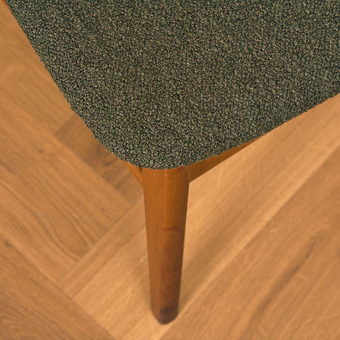 Matstolar i teak och bok av Farstrup, modell 210