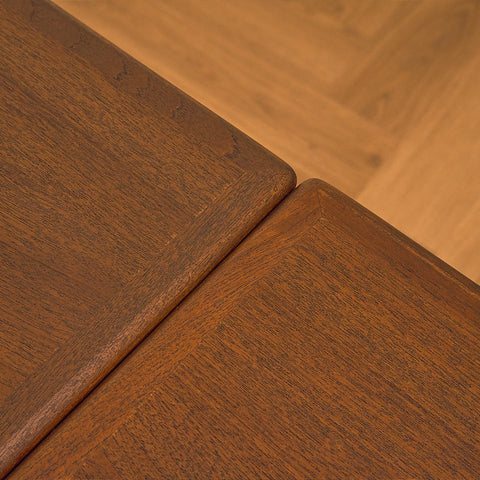 Danskt matbord i teak